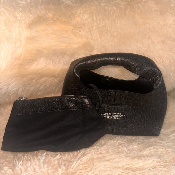 NWOT MARC JACOBS THE MINI SAC - Picture 10 of 12